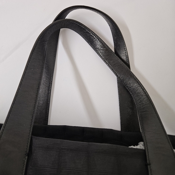 CHANEL 2002 Travel Ligne Monogram Tote Bag in Black Nylon - Picture 8 of 16